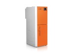 Kocioł na pellet HKS Lazar SmartFire 11/130 11 kW z zasobnikiem 130 l. Ujęcie skośne, kompaktowa obudowa do małej kotłowni