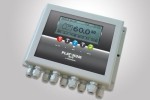 Automatyka Platinum Bio do palnika Kostrzewa Platinum Bio 1: panel sterownika z wyświetlaczem, sześcioma przyciskami i dławnicami przewodów na dole. Zdjęcie producenta