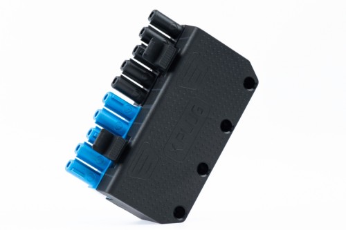 Wtyczka palnika X.PLUG 10 pin do REVO 35 kW: czarna wtyczka z napisem X.PLUG, rząd czarnych i niebieskich wtyków z zatrzaskami, zdjęcie producenta