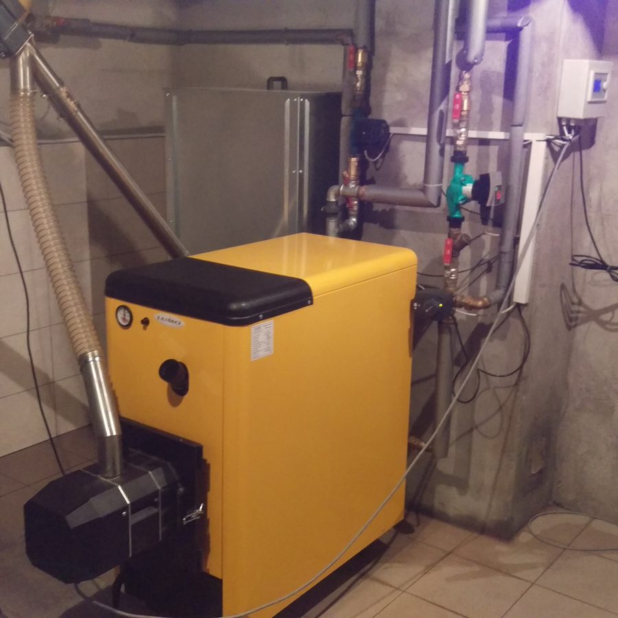 Piec na pellet Lumo z podajnikiem w Jarużynie